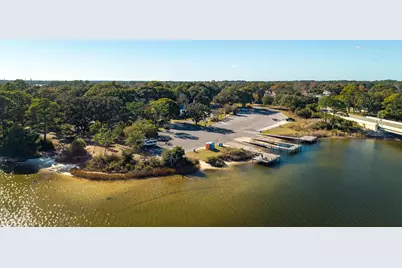 303 SE Gilliland Road SE, Pensacola, FL 32507 - Photo 49