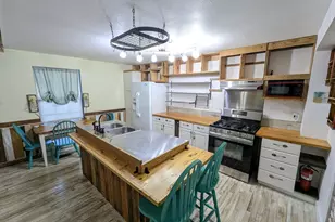 3348 Lowery Dr, Navarre, FL 32566 - Photo 11