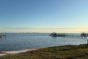 5300 Blk Soundside Dr, Gulf Breeze, FL 32563 - Photo 1