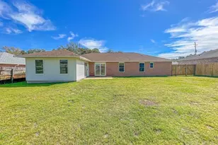 7380 Calle Ln, Navarre, FL 32566 - Photo 25