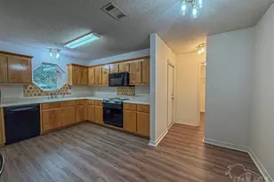 7380 Calle Ln, Navarre, FL 32566 - Photo 7