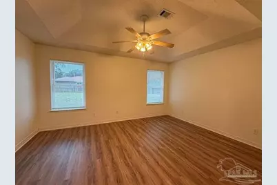 7380 Calle Ln, Navarre, FL 32566 - Photo 13