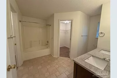 7380 Calle Ln, Navarre, FL 32566 - Photo 15