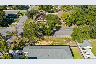 900 E Yonge Street E, Pensacola, FL 32503 - Photo 5