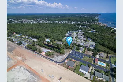 1717 E Smugglers Cove Drive E, Gulf Breeze, FL 32563 - Photo 15