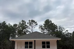 158 W Honeysuckle St W, Defuniak Springs, FL 32433 - Photo 1