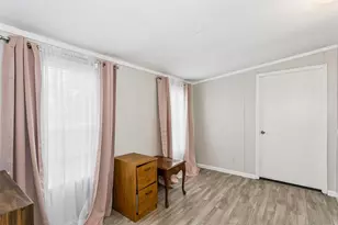 2539 Andorra St, Navarre, FL 32566 - Photo 7