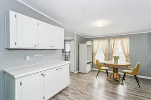 2539 Andorra St, Navarre, FL 32566 - Photo 13