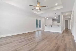 392 N 11th Street N, Defuniak Springs, FL 32433 - Photo 3