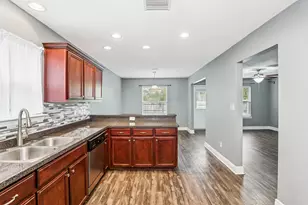 3822 Weatherstone Cir, Pensacola, FL 32507 - Photo 7