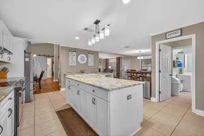 2379 Edgewood Drive, Navarre, FL 32566 - Photo 21