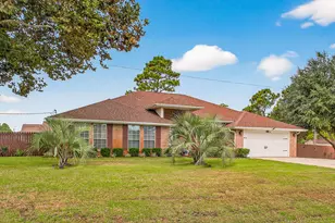 2379 Edgewood Dr, Navarre, FL 32566 - Photo 3