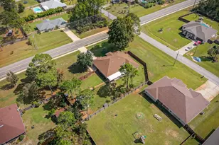 2379 Edgewood Dr, Navarre, FL 32566 - Photo 55