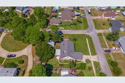 2345 Prytania Circle, Navarre, FL 32566 - Photo 3