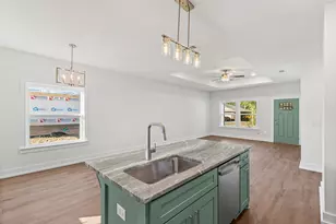 8401 Segura St, Navarre, FL 32566 - Photo 11