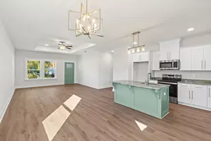 8401 Segura St, Navarre, FL 32566 - Photo 9