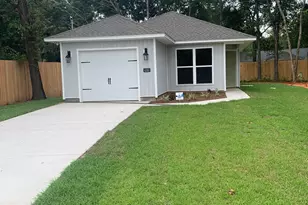 1294 Girl Scout Rd, Defuniak Springs, FL 32433 - Photo 1