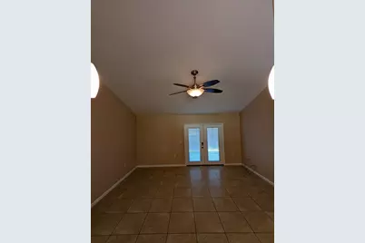 7318 E Bay Boulevard E, Navarre, FL 32566 - Photo 9