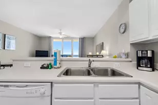 8577 Gulf Blvd, Navarre, FL 32566 - Photo 15