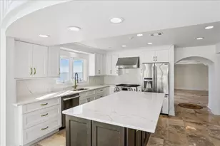 1 Port Royal Way, Pensacola, FL 32502 - Photo 9