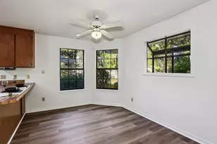 1328 Tiger Ln, Gulf Breeze, FL 32563 - Photo 11