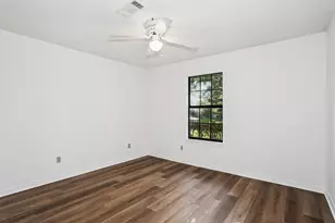 1328 Tiger Ln, Gulf Breeze, FL 32563 - Photo 19