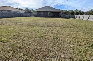 8129 Segura St, Navarre, FL 32566 - Photo 29