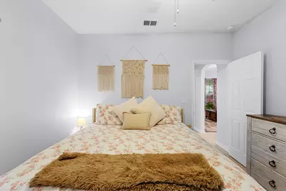 216 N B Street N, Pensacola, FL 32502 - Photo 11