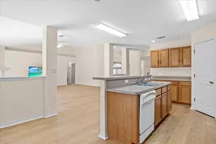 8335 Onich Dr, Navarre, FL 32566 - Photo 19