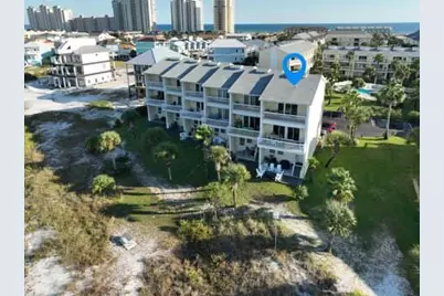 1440 Paradise Point Drive #UNIT 6, Navarre, FL 32566 - Photo 1