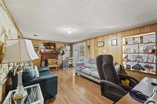 3319 Bob Tolbert Rd, Navarre, FL 32566 - Photo 9