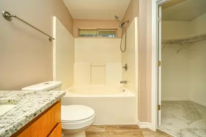 8828 Arlington Place, Navarre, FL 32566 - Photo 13