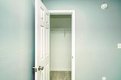 8828 Arlington Place, Navarre, FL 32566 - Photo 17