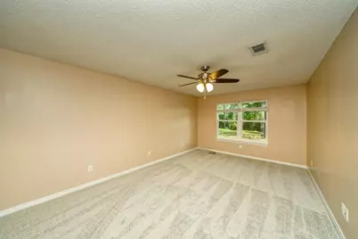 8828 Arlington Place, Navarre, FL 32566 - Photo 11