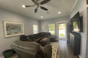 1106 W Gregory Street W, Pensacola, FL 32502 - Photo 3