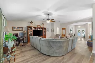 2628 Citrus Dr, Navarre, FL 32566 - Photo 13