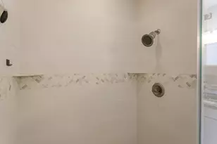 402 Bayshore Dr, Pensacola, FL 32507 - Photo 23