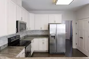 402 Bayshore Dr, Pensacola, FL 32507 - Photo 13