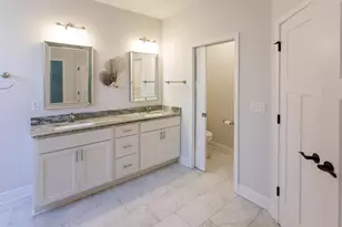 402 Bayshore Dr, Pensacola, FL 32507 - Photo 21