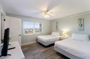 1600 Via Deluna Dr, Pensacola Beach, FL 32561 - Photo 25