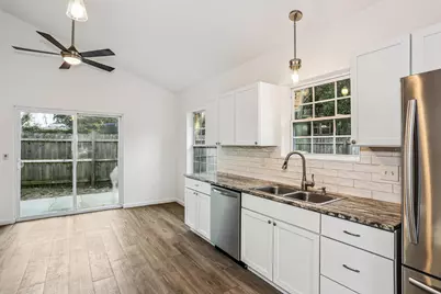 100 NW King Street NW, Fort Walton Beach, FL 32548 - Photo 11