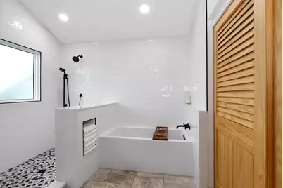 131 Shoreline Drive, Gulf Breeze, FL 32561 - Photo 13