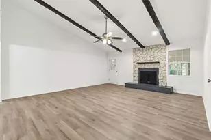 910 S Whisperwood Ln S, Fort Walton Beach, FL 32547 - Photo 11