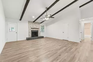 910 S Whisperwood Ln S, Fort Walton Beach, FL 32547 - Photo 13