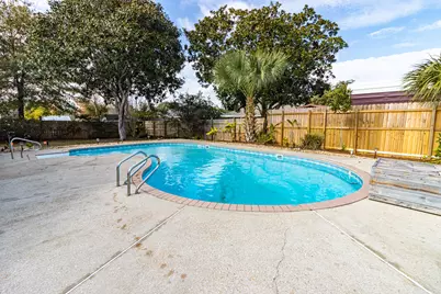 2865 Winners Circle Drive, Navarre, FL 32566 - Photo 3