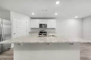 5280 Peach Dr, Pace, FL 32571 - Photo 5