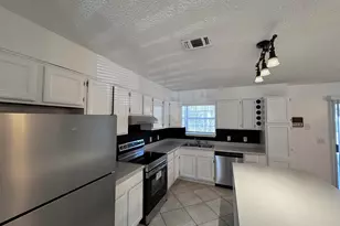 6868 E Bay Blvd E, Navarre, FL 32566 - Photo 11