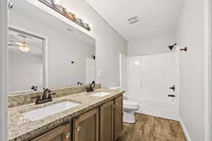 1922 Bright Water Dr, Gulf Breeze, FL 32563 - Photo 37