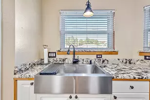 8147 Country Bay Blvd, Navarre, FL 32566 - Photo 11