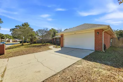 3925 Holleyberry Lane, Milton, FL 32583 - Photo 5